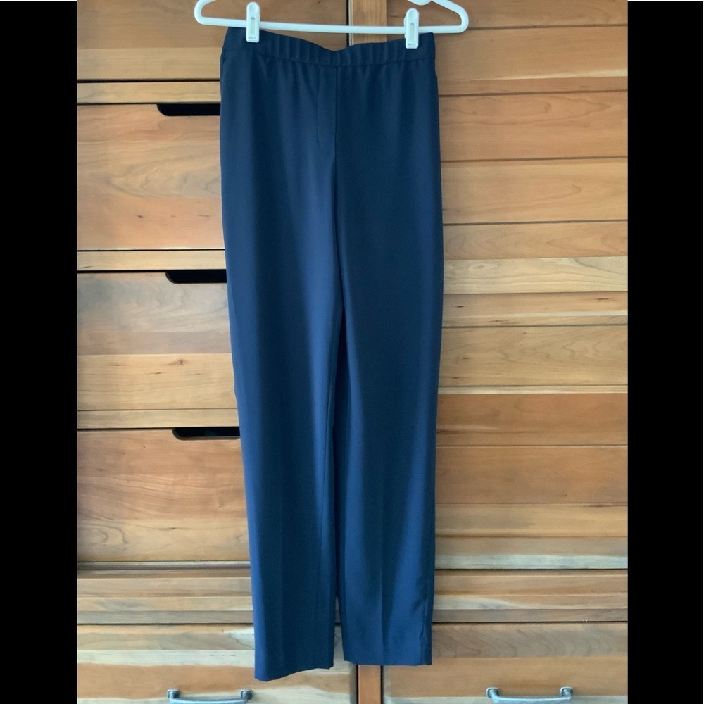 Women's Chico's Size 0 TALL (US 4) Crepe Tapered Ankle Pants Navy Blue - Picture 2 of 5